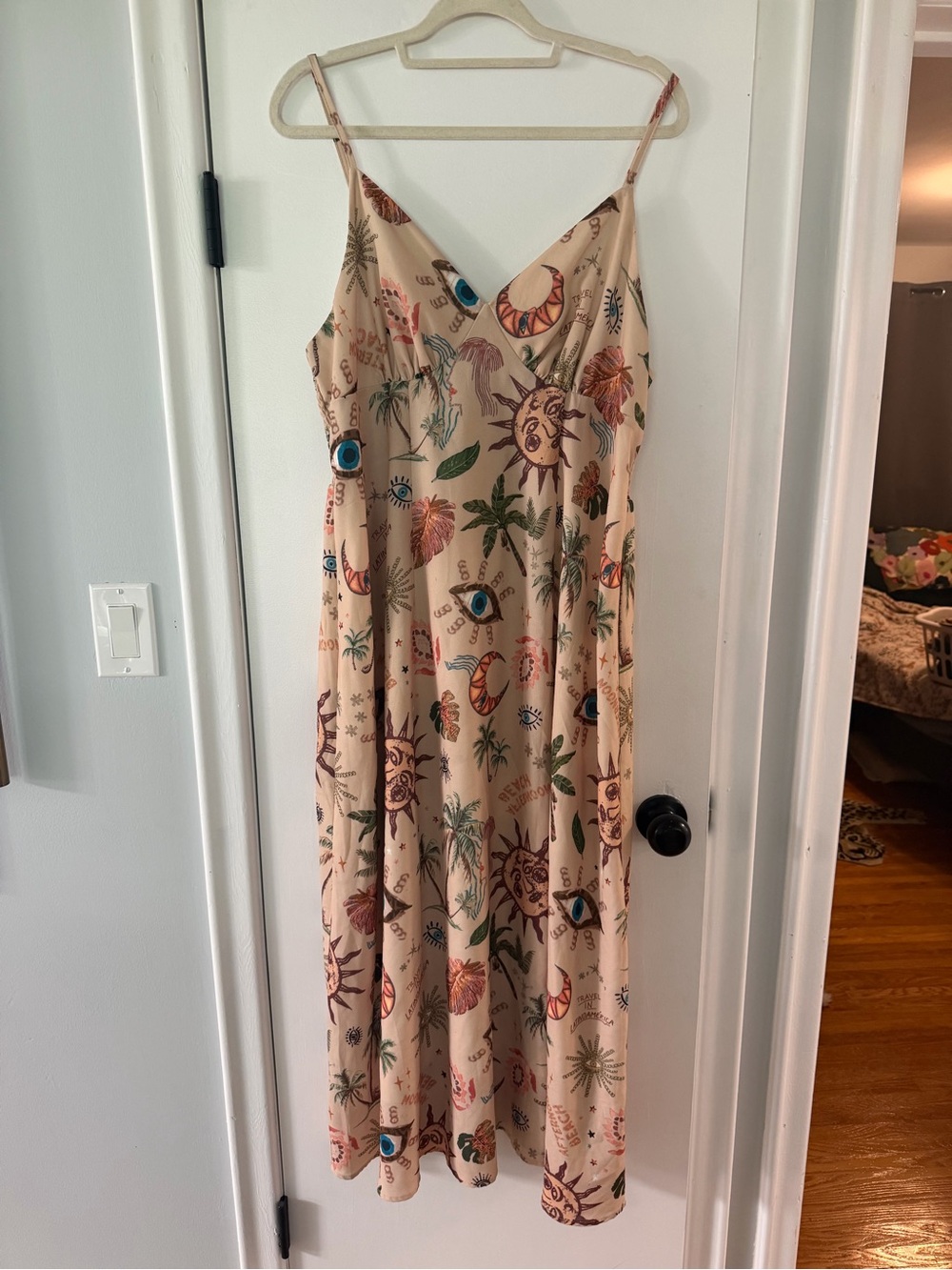 SHEIN Beige Tropical Print Maxi Slip Dress with Sun & Eye Motifs